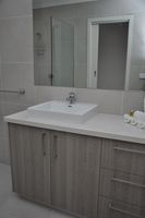 Two Bedroom Studio Suite Bathroom - Yarrawonga Lakeside Apartments