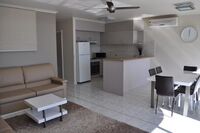 Two Bedroom Suite Dining + Living - Yarrawonga Lakeside Apartments