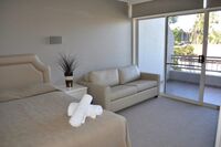 Two Bedroom Suite - Yarrawonga Lakeside Apartments